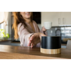 Głośnik bezprzewodowy 3W z aluminium z recyklingu | Jaquann z nadrukiem Twojego logo, materiał: aluminium, bambus, kolor: czarny