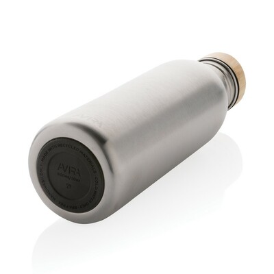 Butelka sportowa 600 ml Avira Alcor, stal nierdzewna z recyklingu z nadrukiem Twojego logo, materiał: bambus, stal nierdzewna, stal, kolor: srebrny Butelka sportowa 600 ml Avira Alcor, stal nierdzewna z recyklingu z nadrukiem Twojego logo, materiał: bambus, stal nierdzewna, stal, kolor: srebrny