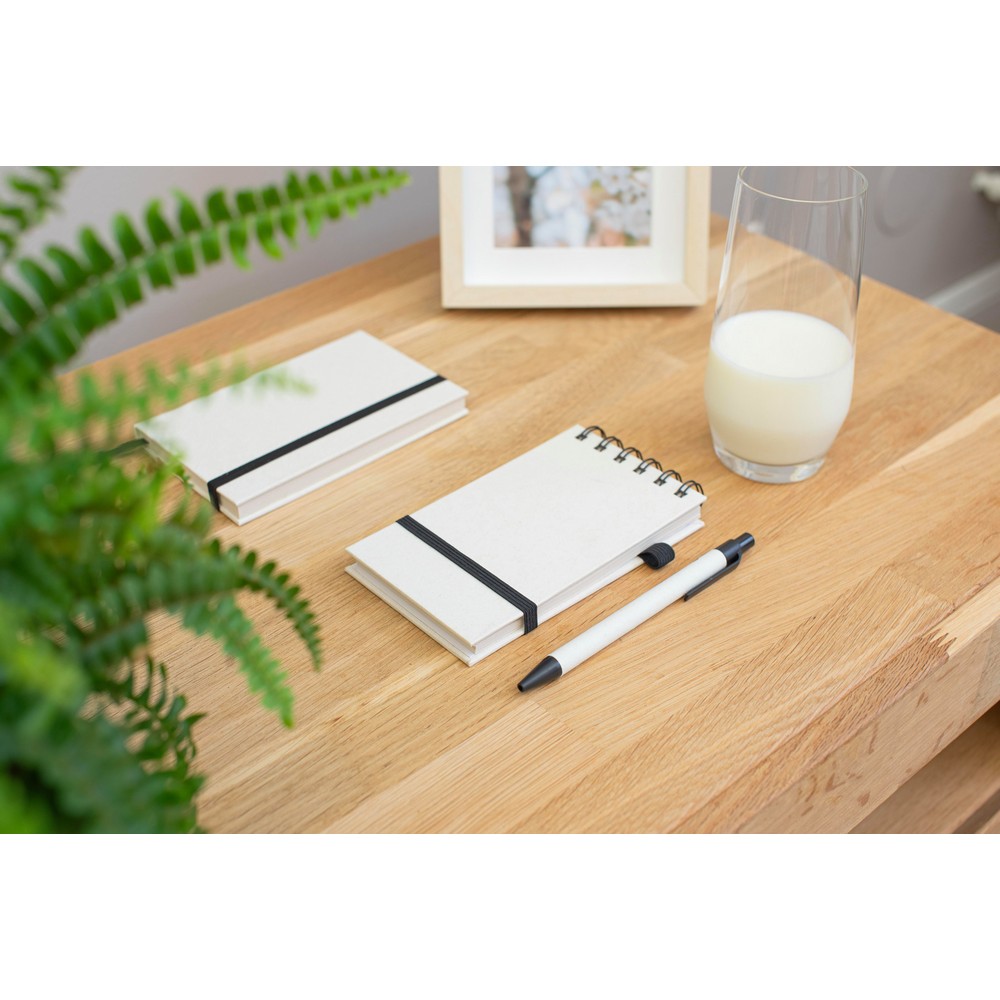 Notatnik A6 z kartonu po mleku z nadrukiem Twojego logo, materiał: plastik, karton, kolor: biały Notatnik A6 z kartonu po mleku z nadrukiem Twojego logo, materiał: plastik, karton, kolor: biały