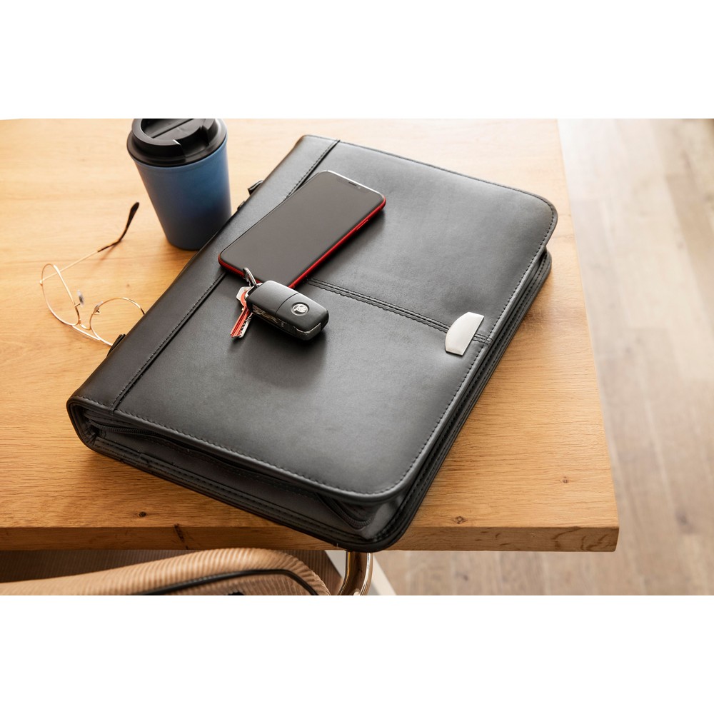 Teczka konferencyjna A4 z notatnikiem z nadrukiem Twojego logo, materiał: skóra, kolor: czarny Teczka konferencyjna A4 z notatnikiem z nadrukiem Twojego logo, materiał: skóra, kolor: czarny