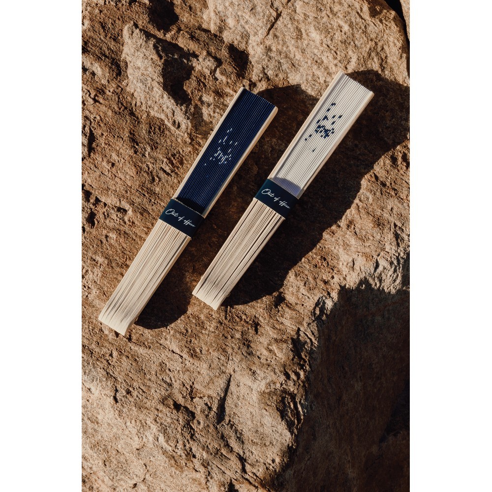 Wachlarz VINGA z nadrukiem Twojego logo, materiał: bambus, kolor: navy, white Wachlarz VINGA z nadrukiem Twojego logo, materiał: bambus, kolor: navy, white